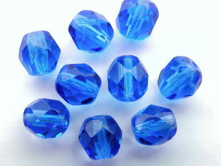 100 Glasschliffperlen Sapphire