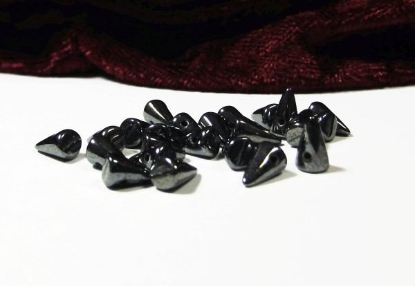 20 Spike Beads Jet Hematit Luster 5x8mm