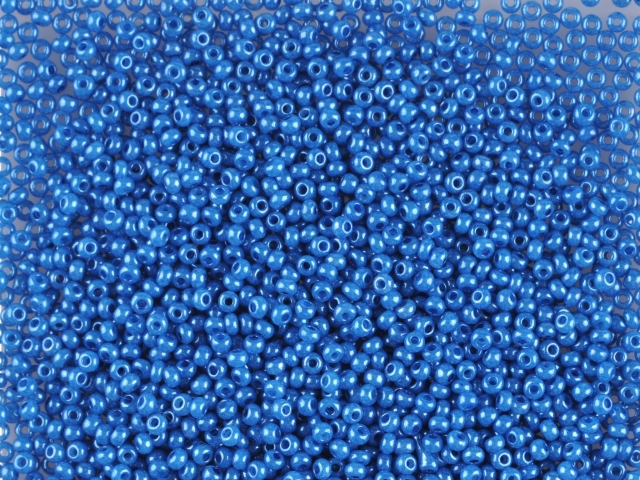 50g Rocailles 11/0 Blue dyed alabaster lustered 50g Rocailles 11/0 Blue dyed alabaster lustered