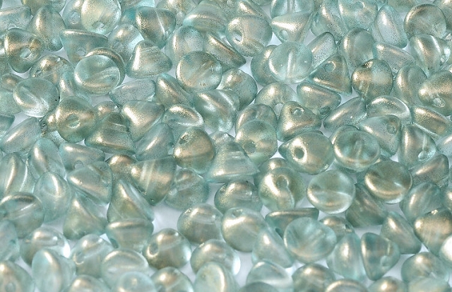 50 Button Bead® Crystal GT Sky