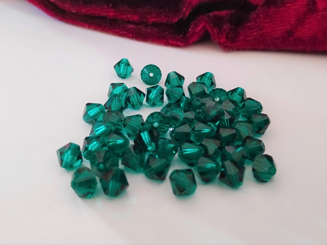 10 Stück Bicone Emerald